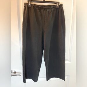 EUC Women With Control Crop Straight Leg Pants size Large. Details In 3rd Pic